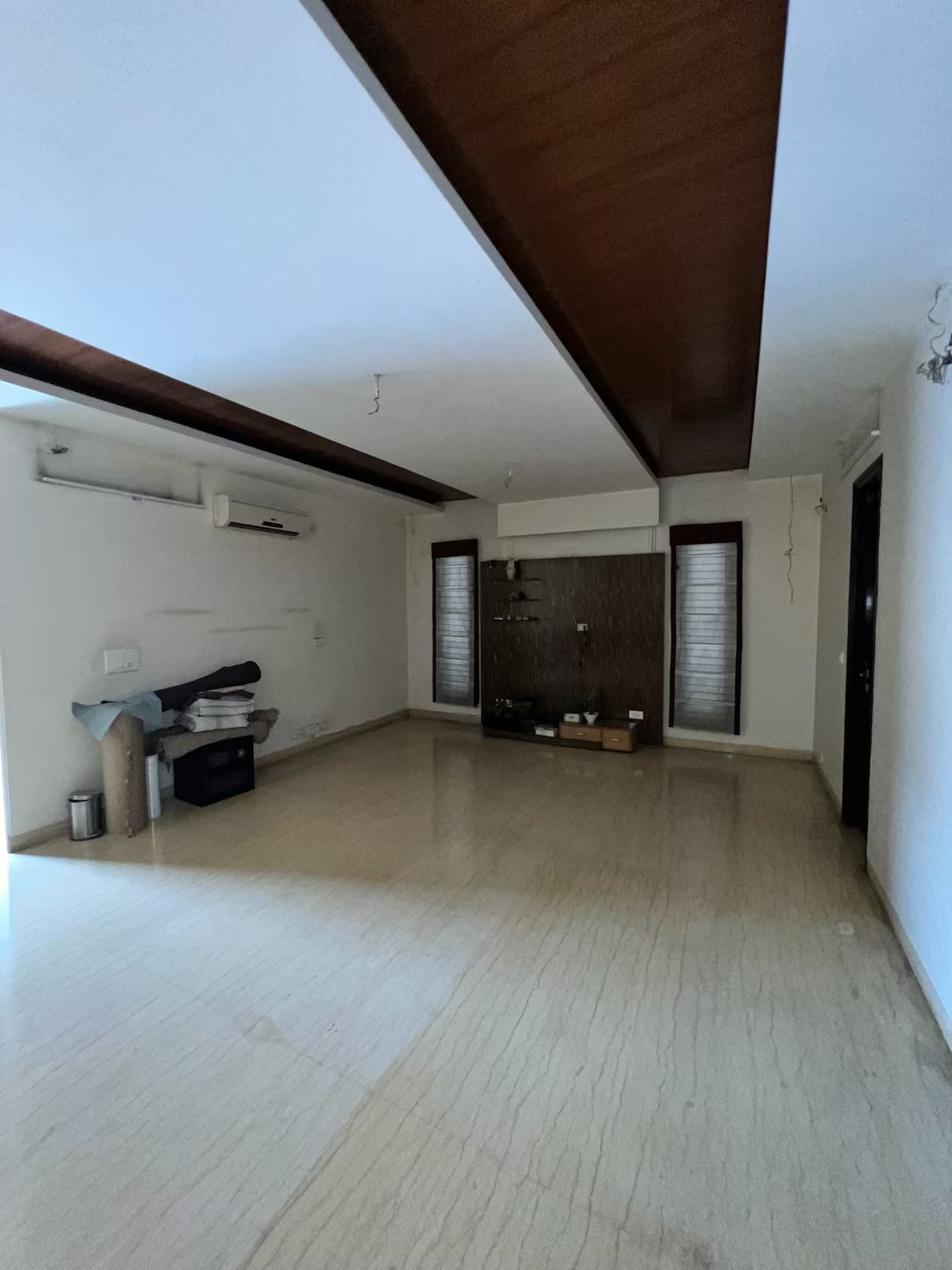 Builder Floor