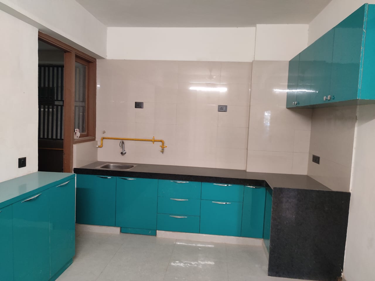 Builder Floor