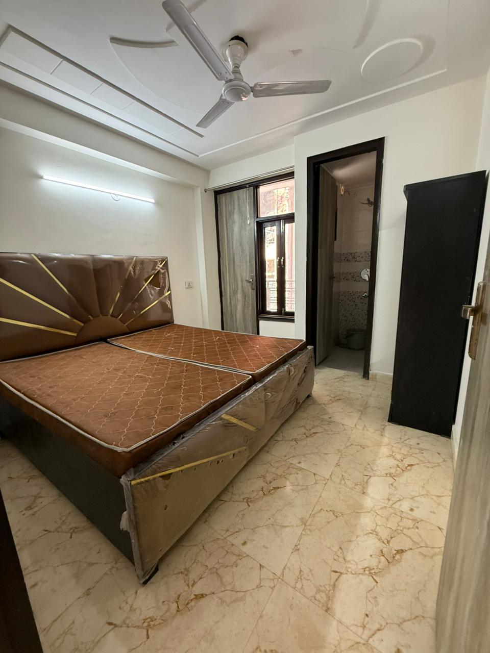 Builder Floor